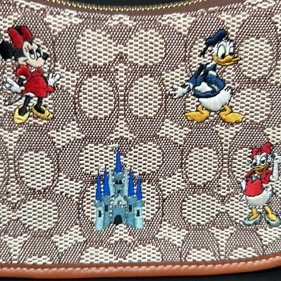 NWT Coach Disney X Coach Swinger Bag In Signature Textile Jacquard Mickey Mouse - Picture 6 of 15